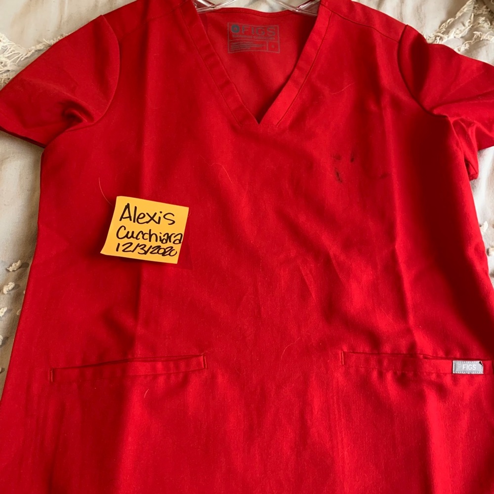 Red Figs Casma Scrub Top